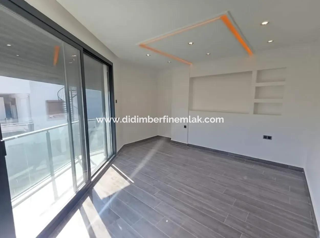 Villen Mit Meerblick In Der Nachbarschaft Von Didim Efeler