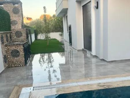 Freistehende Villa Mit Pool In Der Nähe Des Meeres In Çamlik In Der Nachbarschaft Von Aydin Didimde