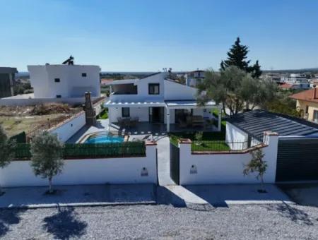 Didim''de Müstakil Havuızlu Bahçeli Villa
