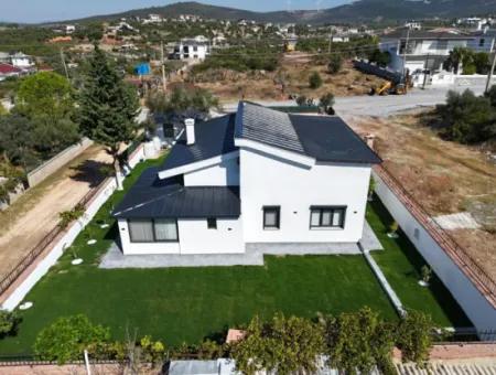 Didim''de Müstakil Havuızlu Bahçeli Villa
