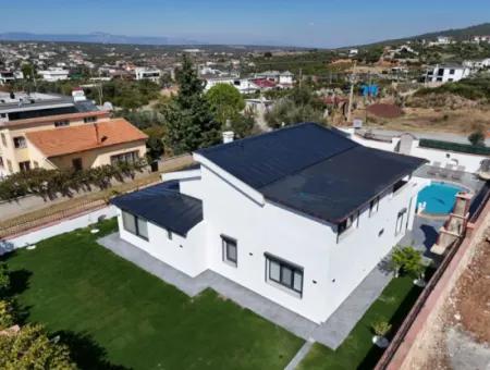 Didim''de Müstakil Havuızlu Bahçeli Villa