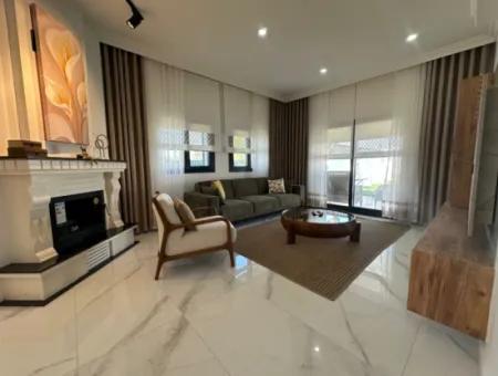 Didim''de Müstakil Havuızlu Bahçeli Villa