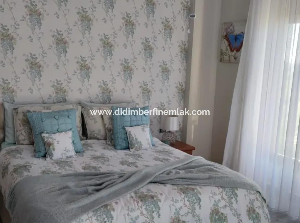 Luxury Villa For Sale In Yesiltepe