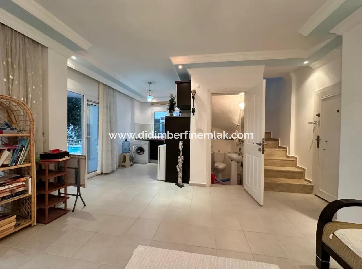 2 1 Villas For Sale In A Complex In Akbukte