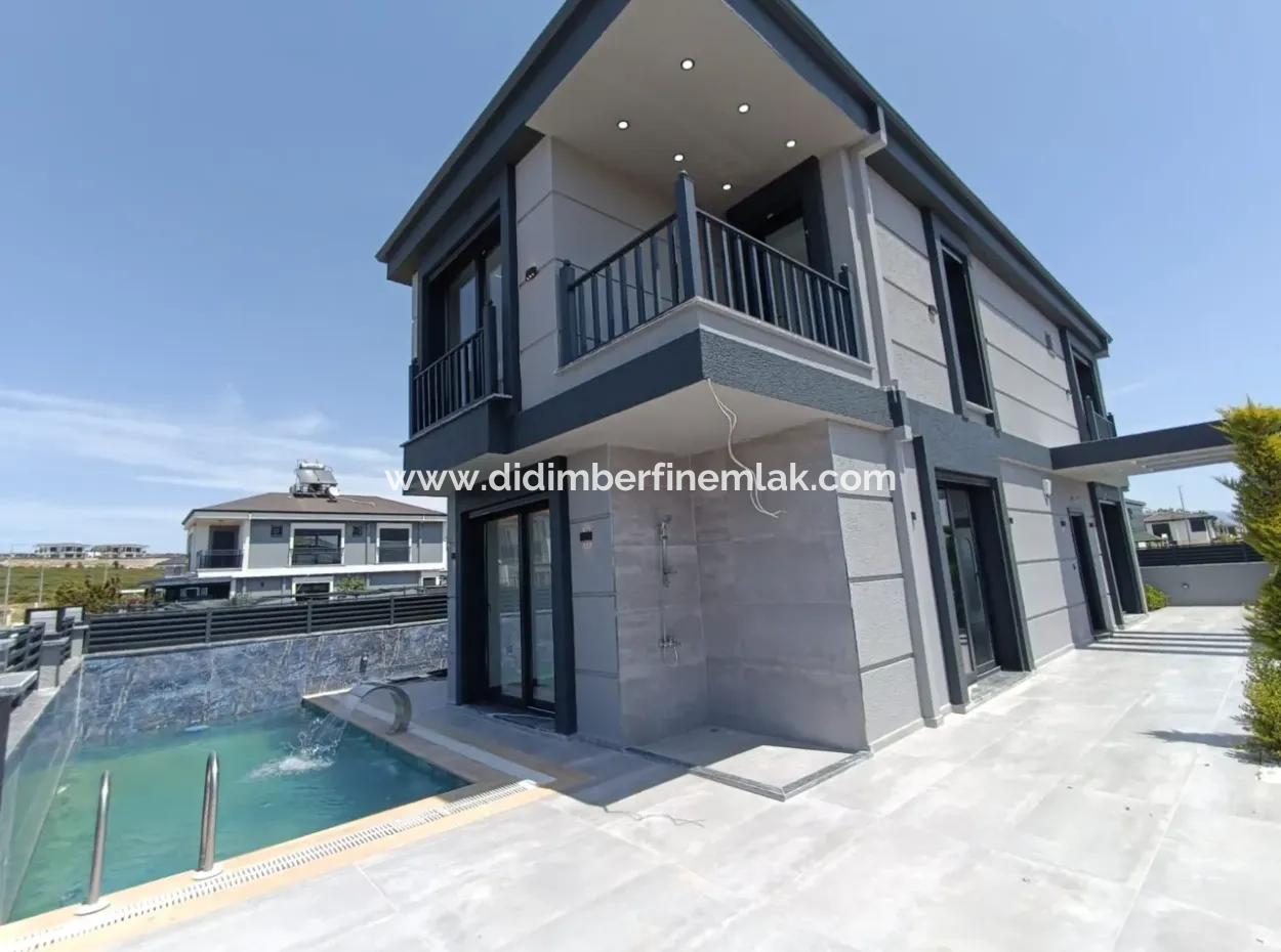 3 1 Villa With Pool In 300M2 Plot In Didim Efeler