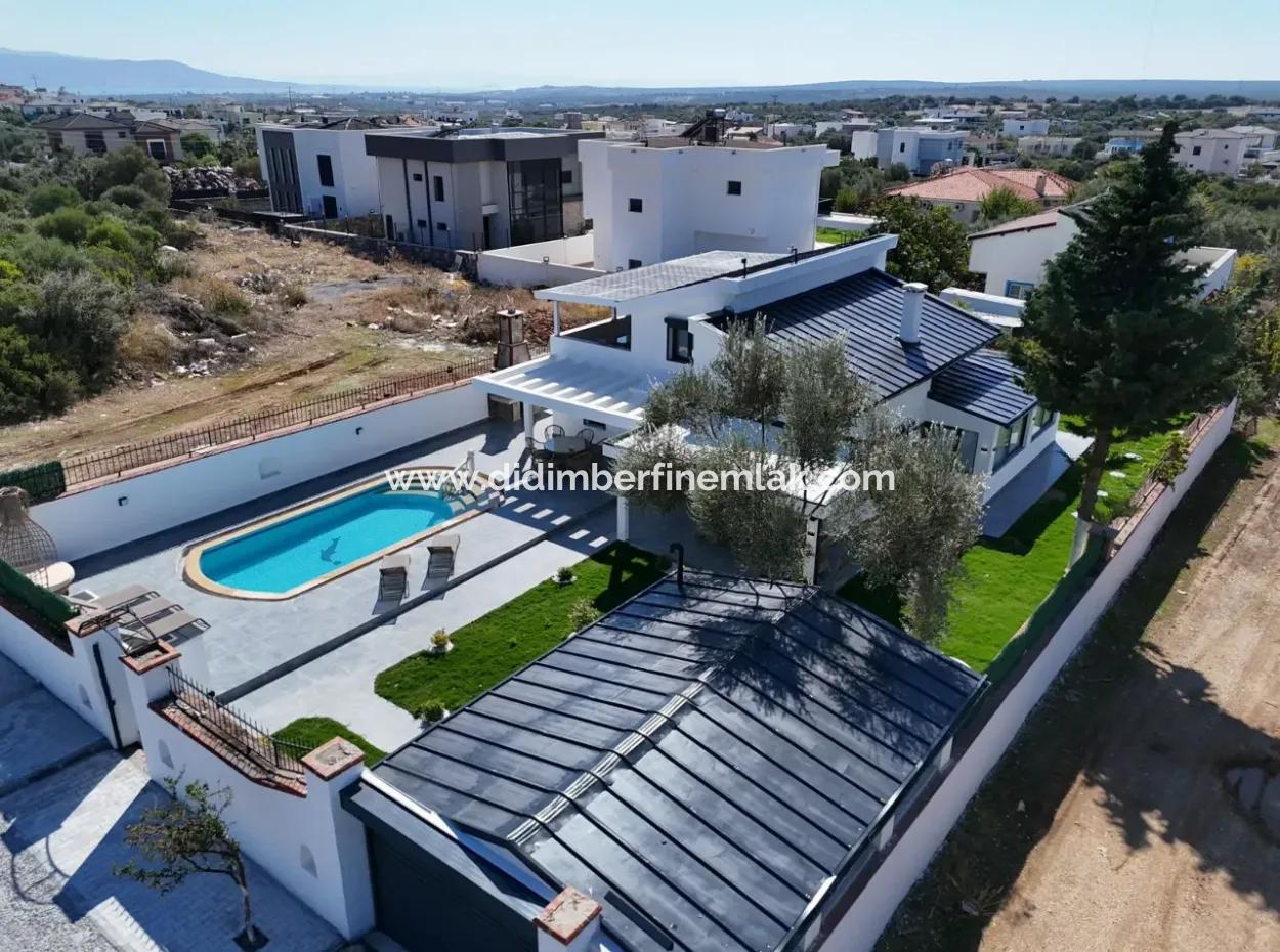 Didim''de Müstakil Havuızlu Bahçeli Villa