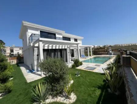 Fully Detached 4 1 Villa For Sale In Didim Hisar Neighborhood