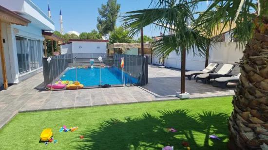 в Didim внутри 1400m2 участка отдельная вилла