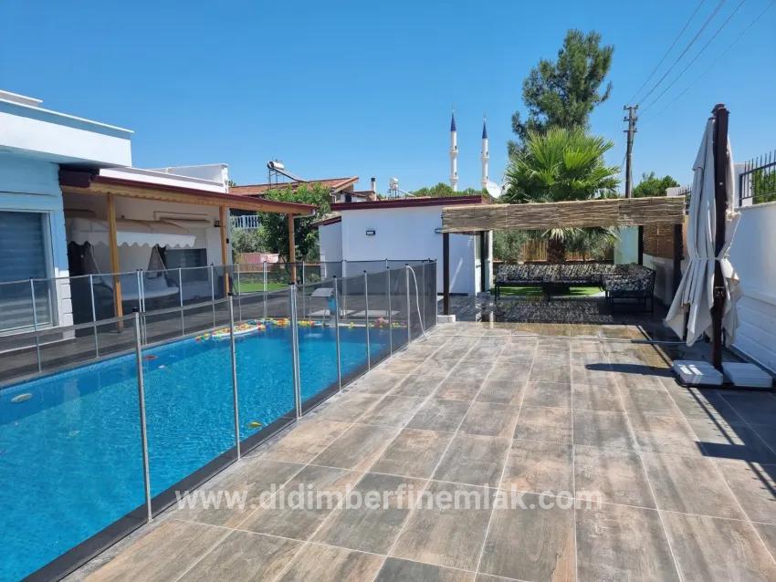 Didim Akyeniköy Ak-yeniköy Mah. Satılık 5+2 Villa - 1.400 m²
