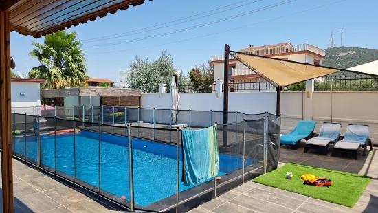 Didim'de 1400m2 Arsa İçerisinde Müstakil Villa