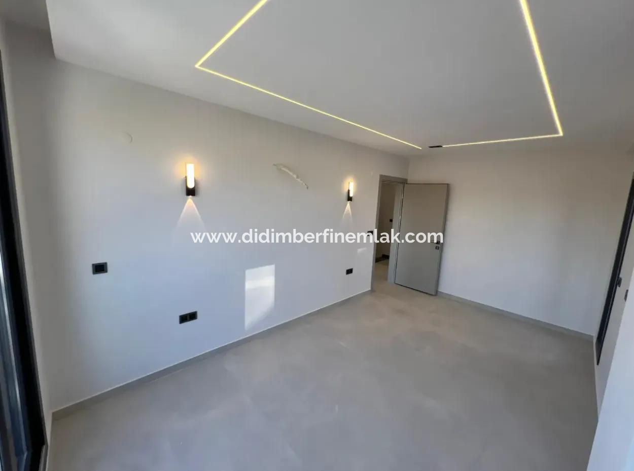 Aydın Didimde Hisar Mahallesinde 4+1 Satılık Villa