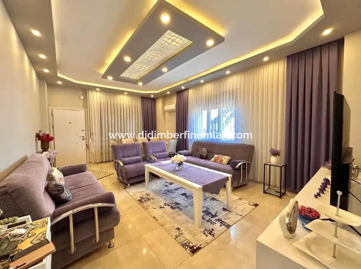 Didim Hisar Mahallesinde Havuzlu Villa