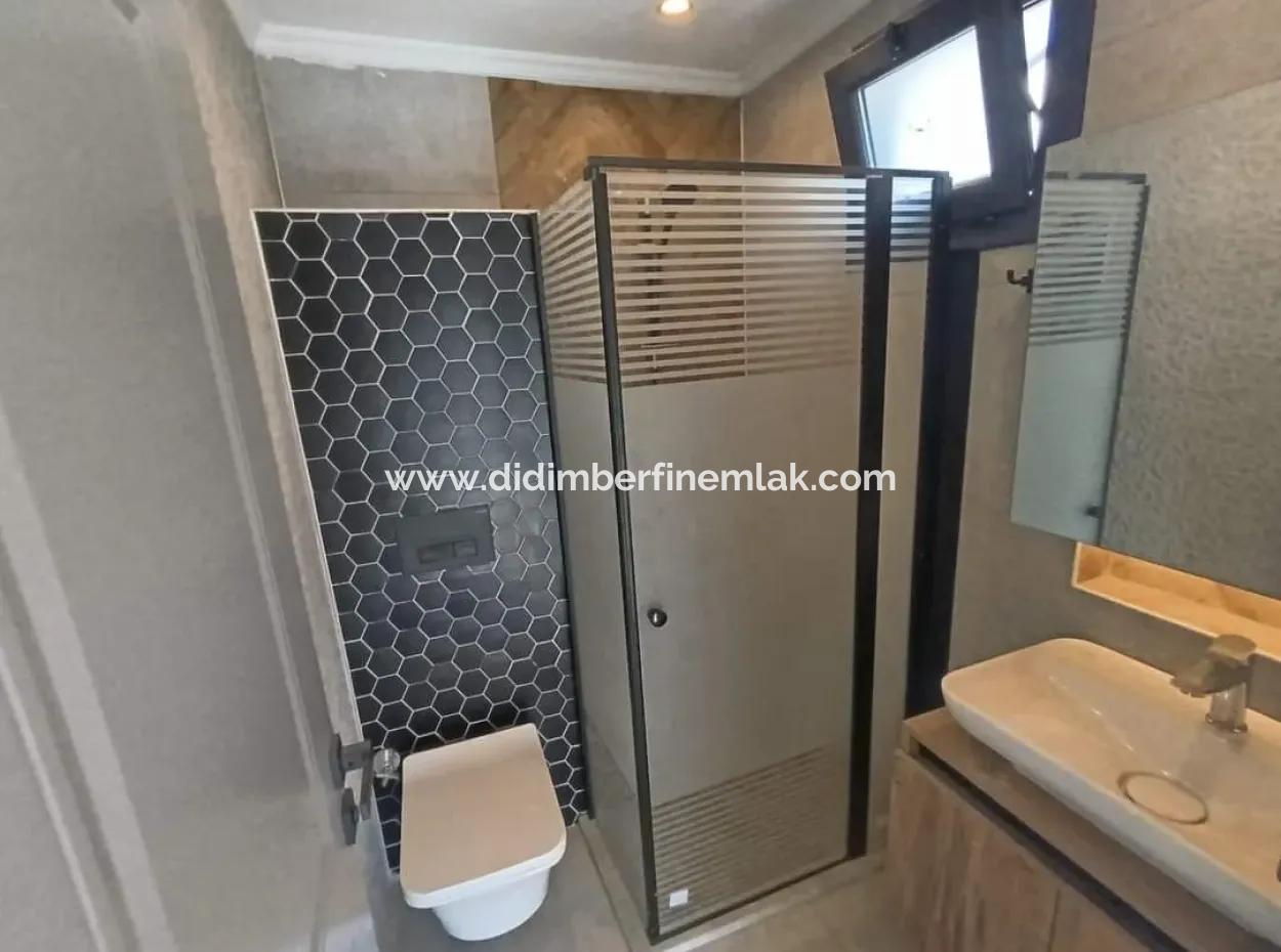 Didim Efeler Mahallesinde Deniz Manzaralı Villalar