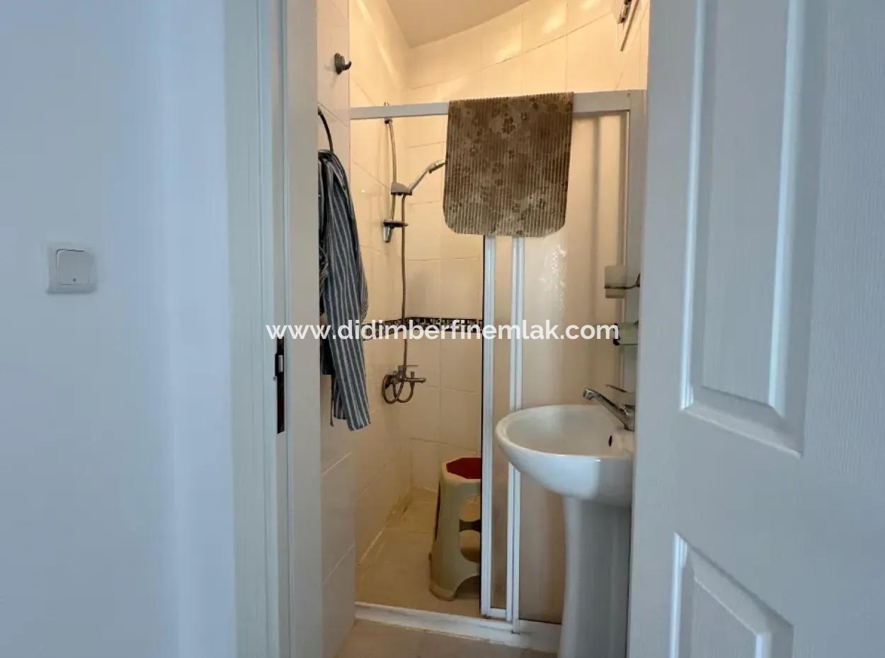 Akbükte Site İçerinde Satılık 2+1 Villa