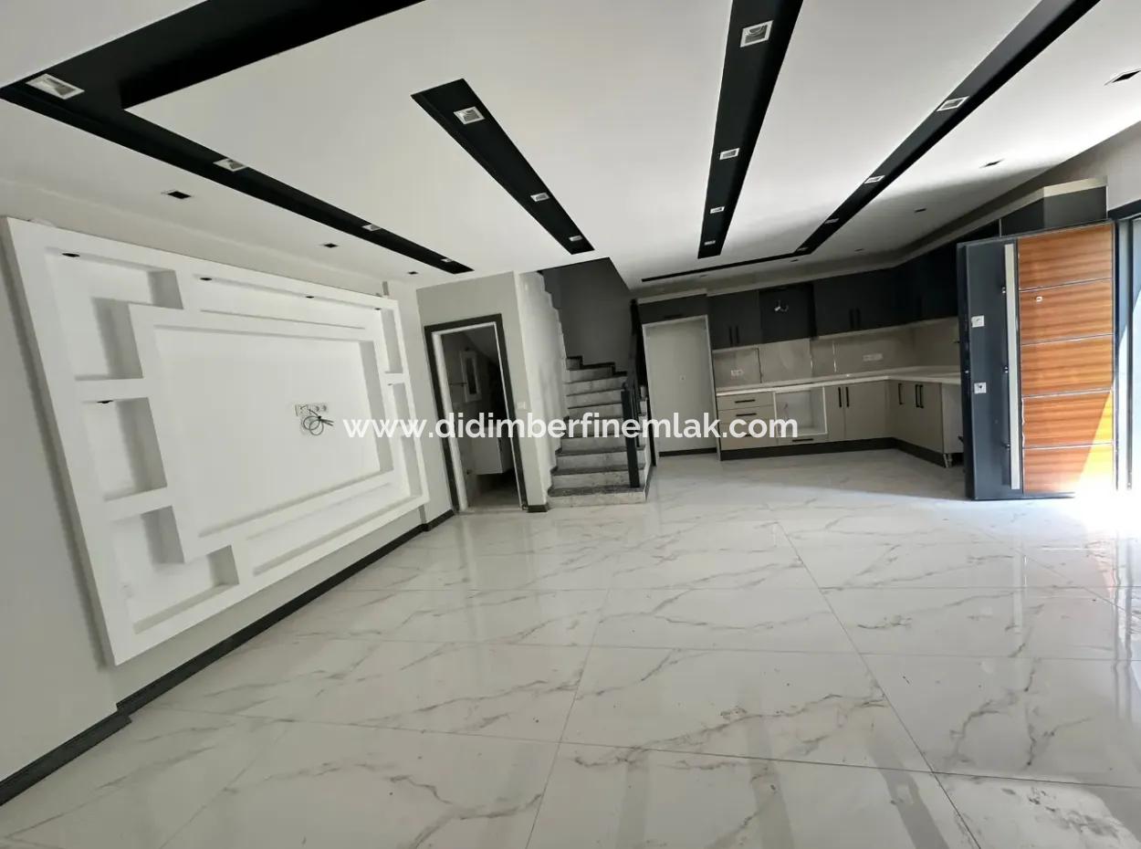 Didim Hisar Mahallesinde 3+1 Merkezi Konumda Satılık Villa