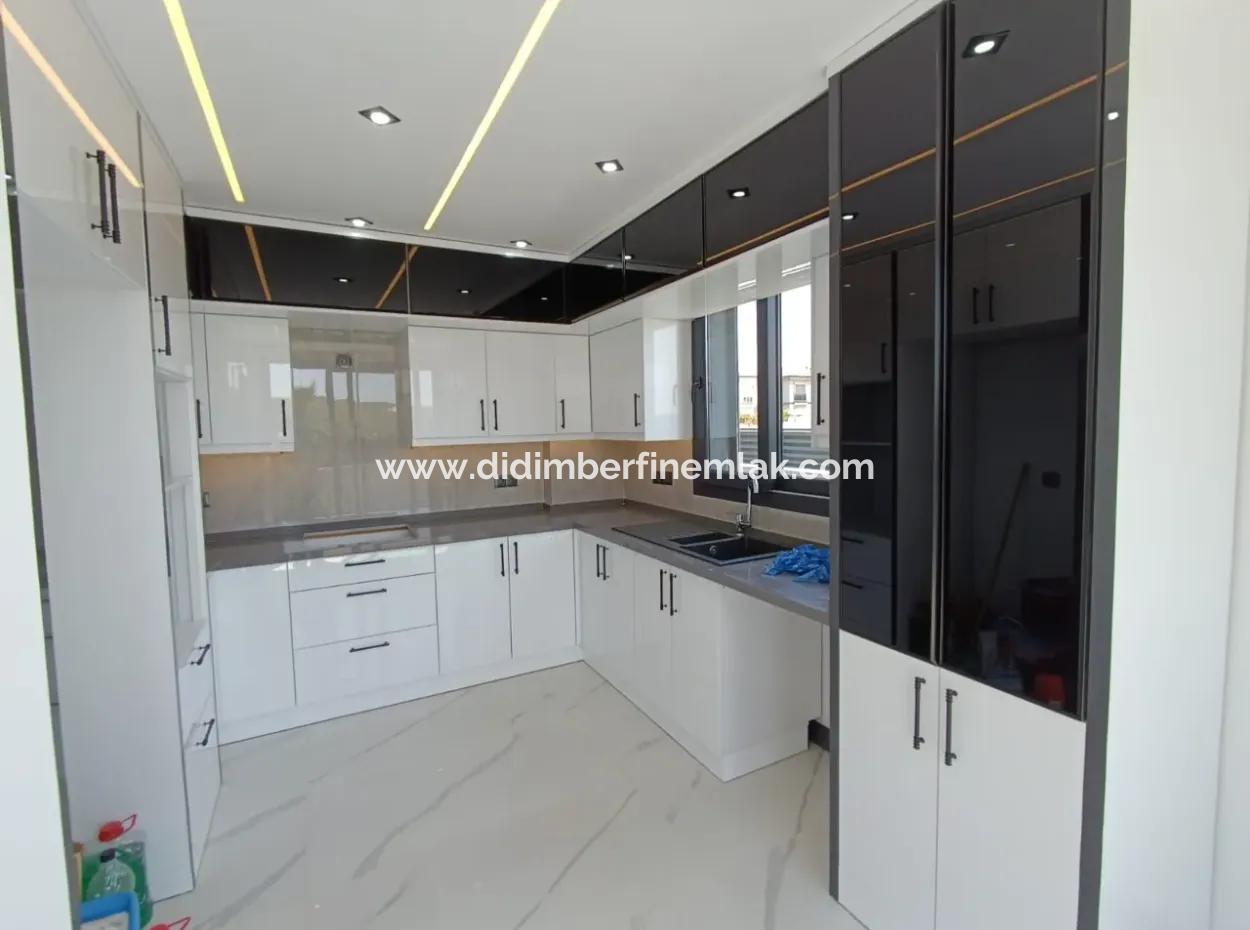 Didim Efelerde 300M2 Arsa İçinde  3+1 Havuzlu Villla