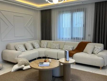 Aydın  Didimde Çamlık Mahallesinde Denize Yakın Müstakil Havuzlu Villa