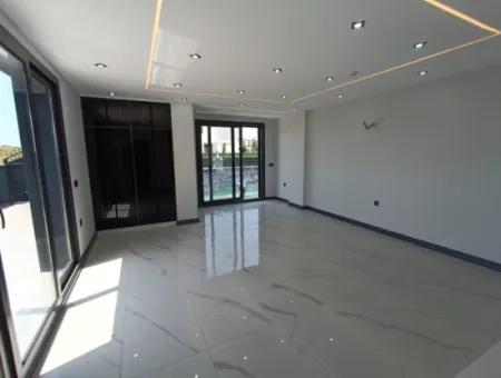 Didim Efelerde 300M2 Arsa İçinde  3+1 Havuzlu Villla