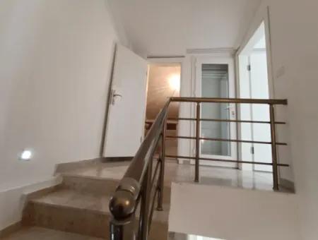 Didim Merkezi Konumda Bitişik Nizam  3+1  Villa