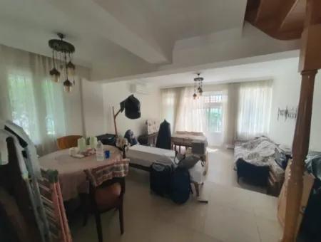 Aydın Didim  Atatürk Bulvarına 50 M  Uzaklıkta 3+1 Villa
