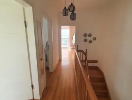Aydın Didim  Atatürk Bulvarına 50 M  Uzaklıkta 3+1 Villa
