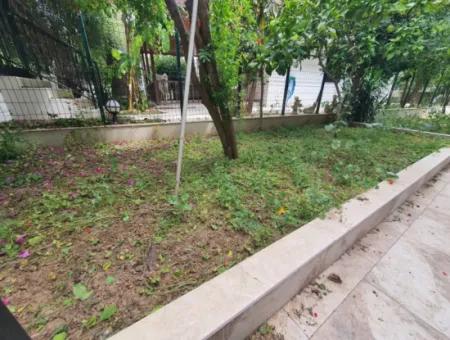 Aydın Didim  Atatürk Bulvarına 50 M  Uzaklıkta 3+1 Villa