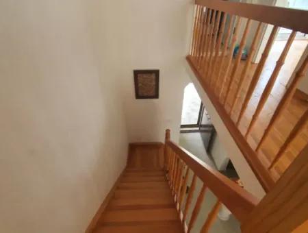 Aydın Didim  Atatürk Bulvarına 50 M  Uzaklıkta 3+1 Villa
