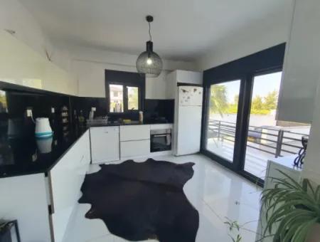 Didim'de Seyrantepede Satılık Havuzlu 4+1 Villa